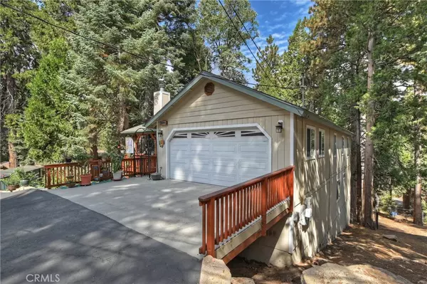 31364 Overhill DR, Running Springs, CA 92382