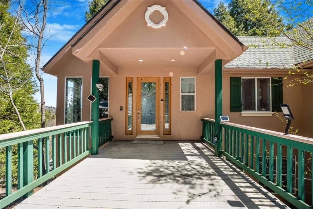 Lake Arrowhead, CA 92352,277 Grizzly Road