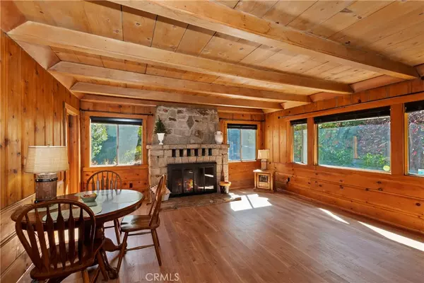 Lake Arrowhead, CA 92385,863 Oak RD