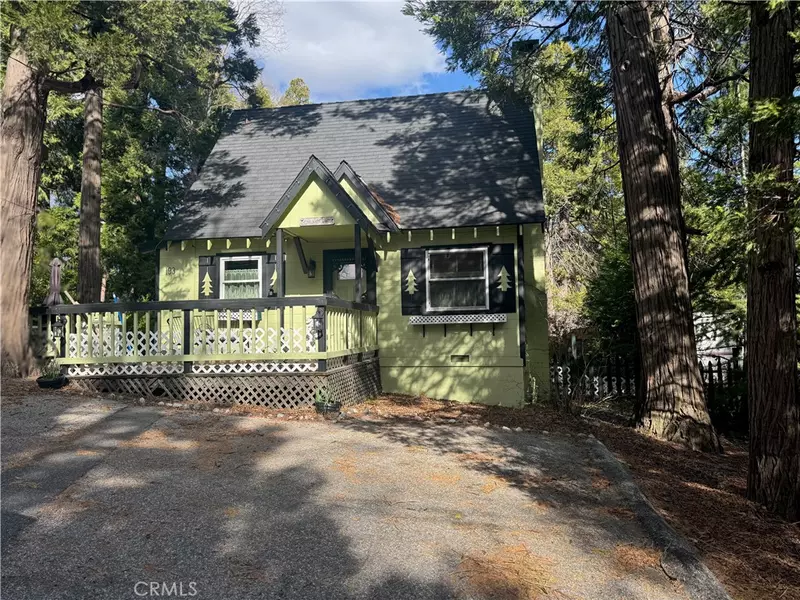 193 Hemlock DR, Lake Arrowhead, CA 92352