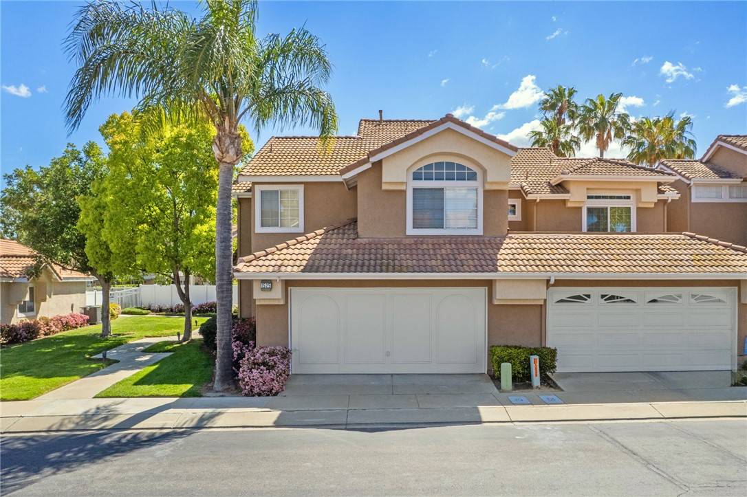 1525 Elegante CT,  Corona,  CA 92882
