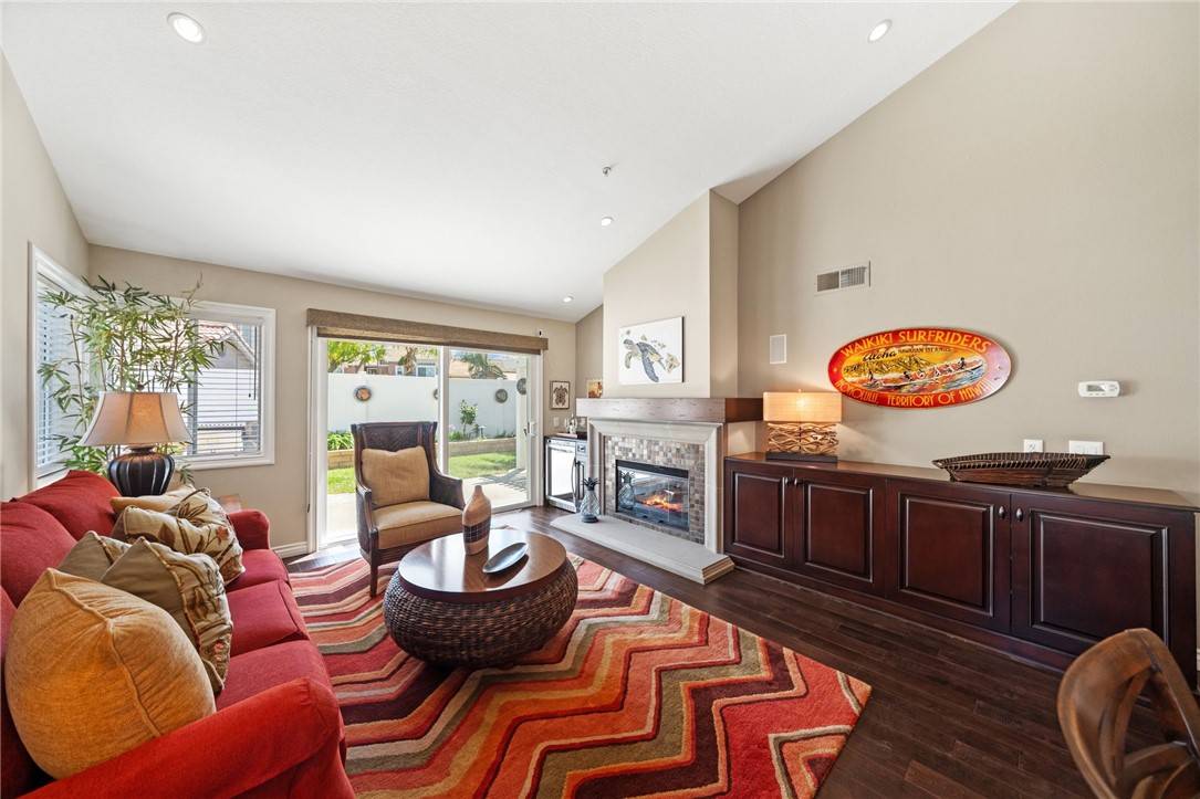 Corona, CA 92882,1525 Elegante CT