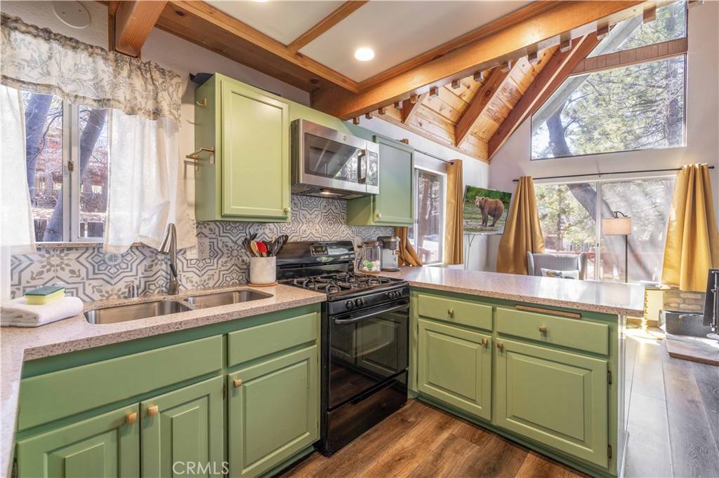 Big Bear Lake, CA 92315,1429 Rockspray DR