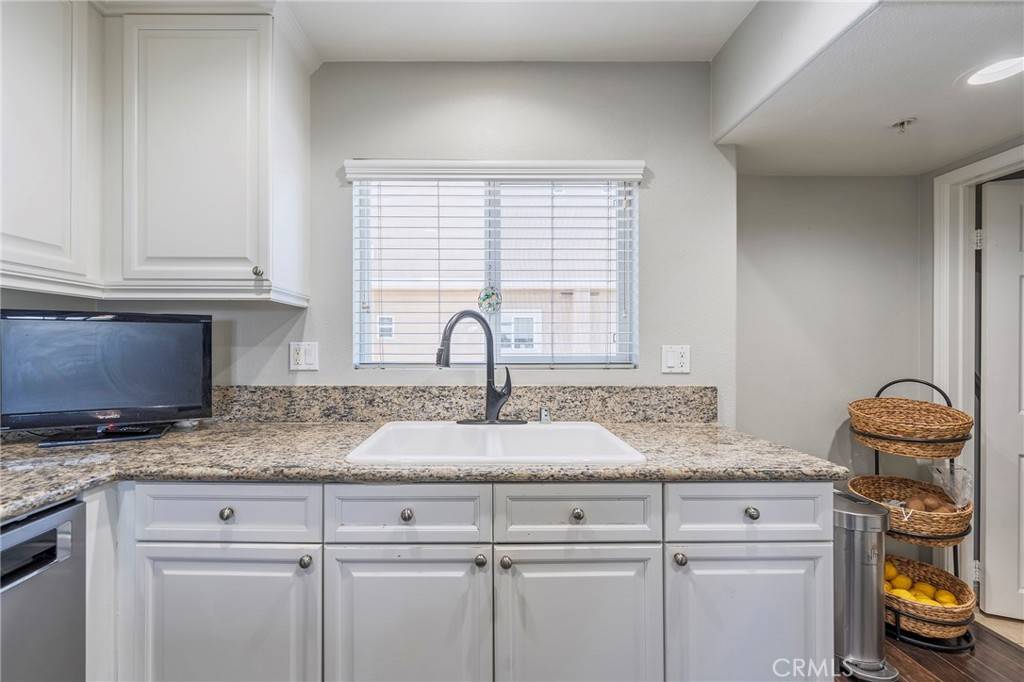 Corona, CA 92882,2848 Green River RD #103
