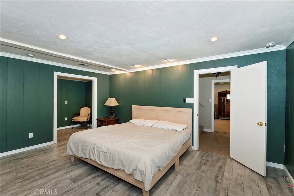 Crestline, CA 92325,1212 Jungfrau DR