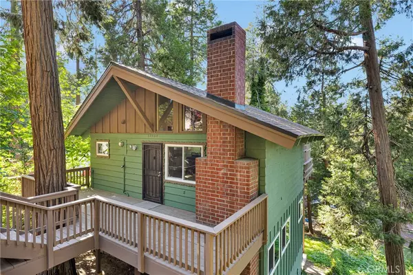 23550 Lake DR, Crestline, CA 92325