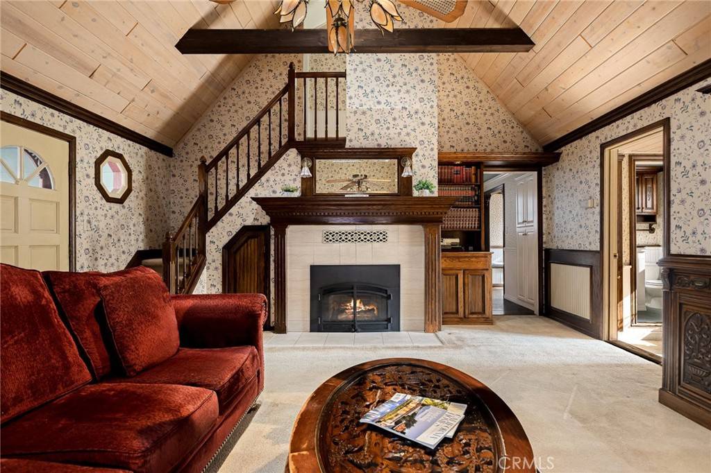 229 Maple DR, Lake Arrowhead, CA 92352