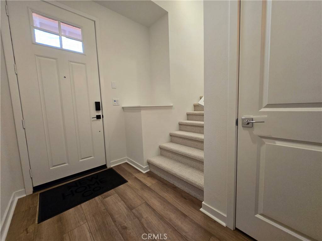 Eastvale, CA 92880,5961 Huntington DR