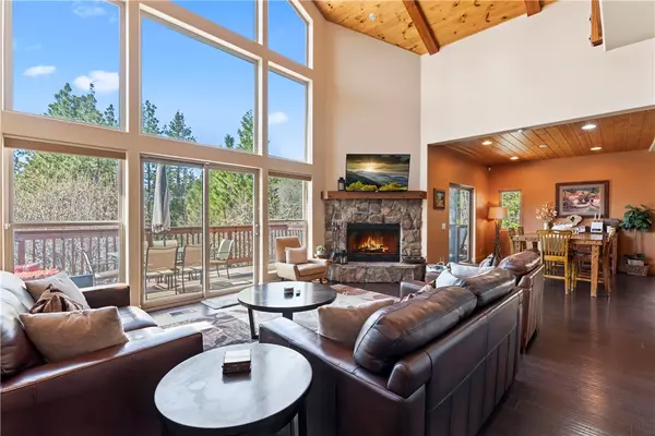 756 Brentwood DR, Lake Arrowhead, CA 92352