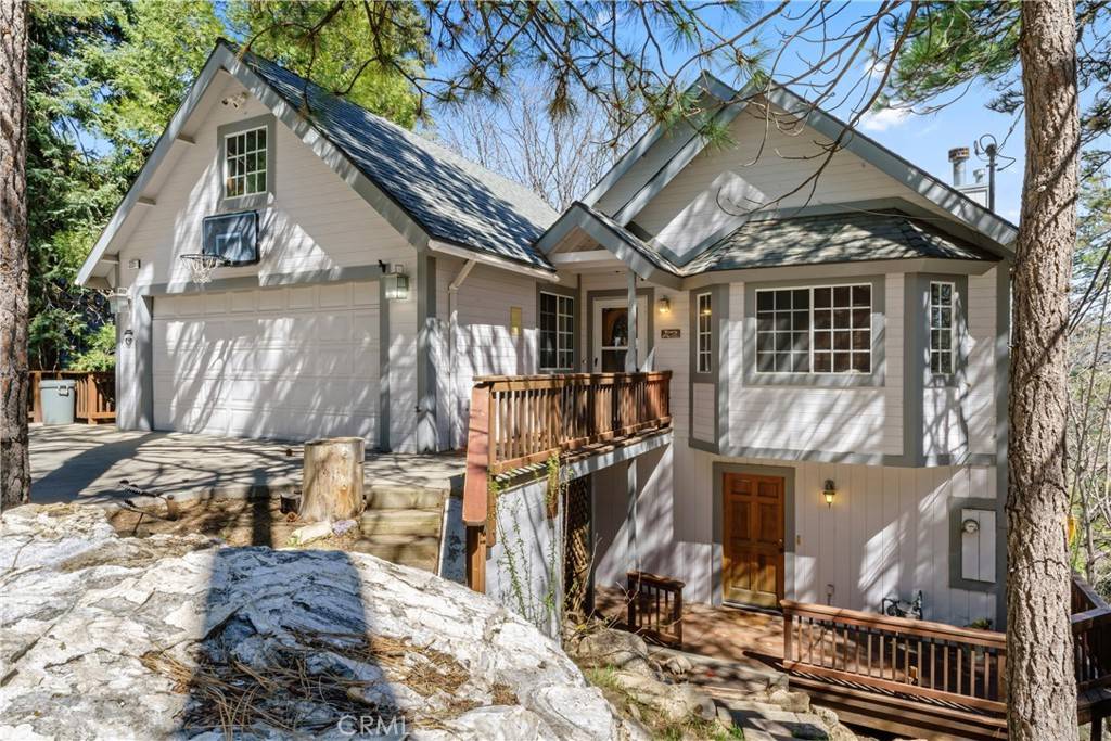221 Grizzly RD, Lake Arrowhead, CA 92317