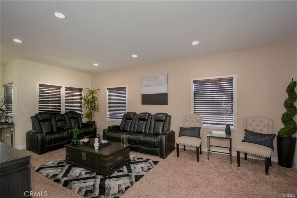 Bellflower, CA 90706,17639 Virginia AVE