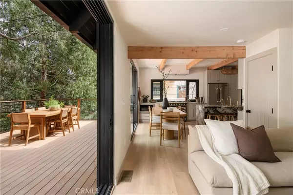 Lake Arrowhead, CA 92352,27543 W Shore RD