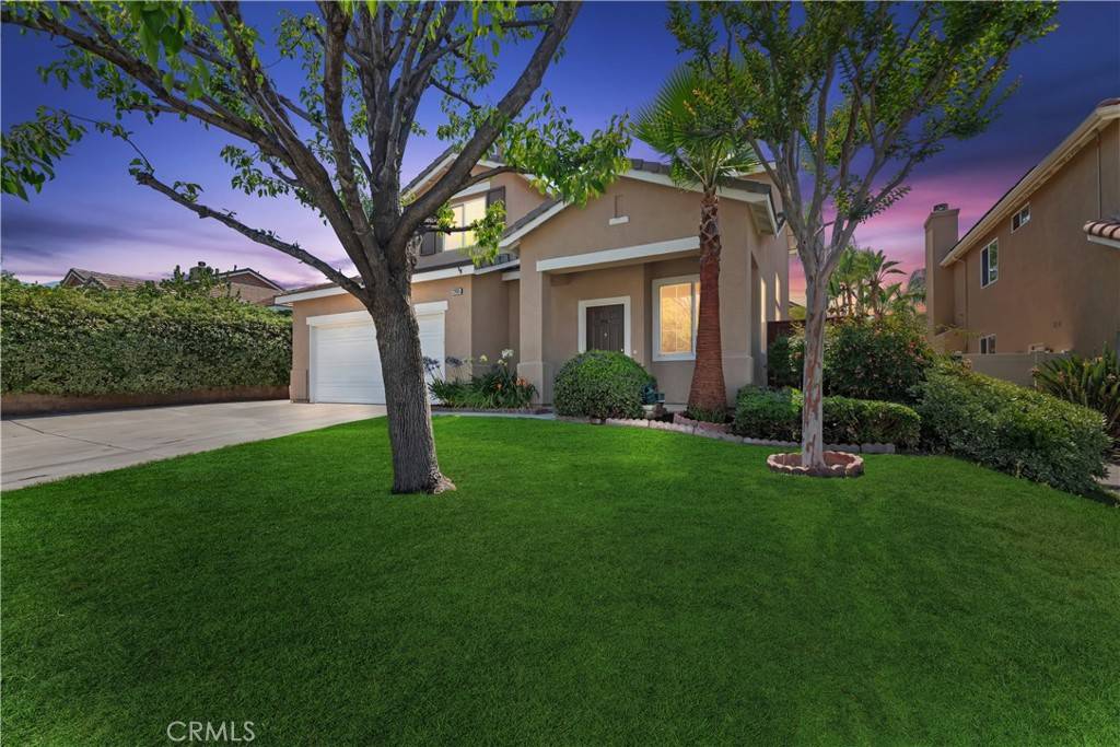 Corona, CA 92883,22695 PassionFlower