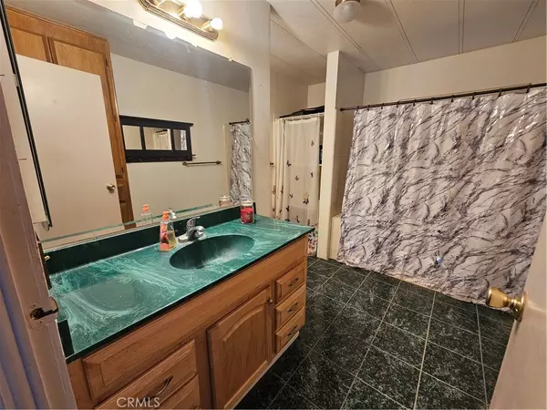 Redlands, CA 92374,626 N Dearborn ST #201