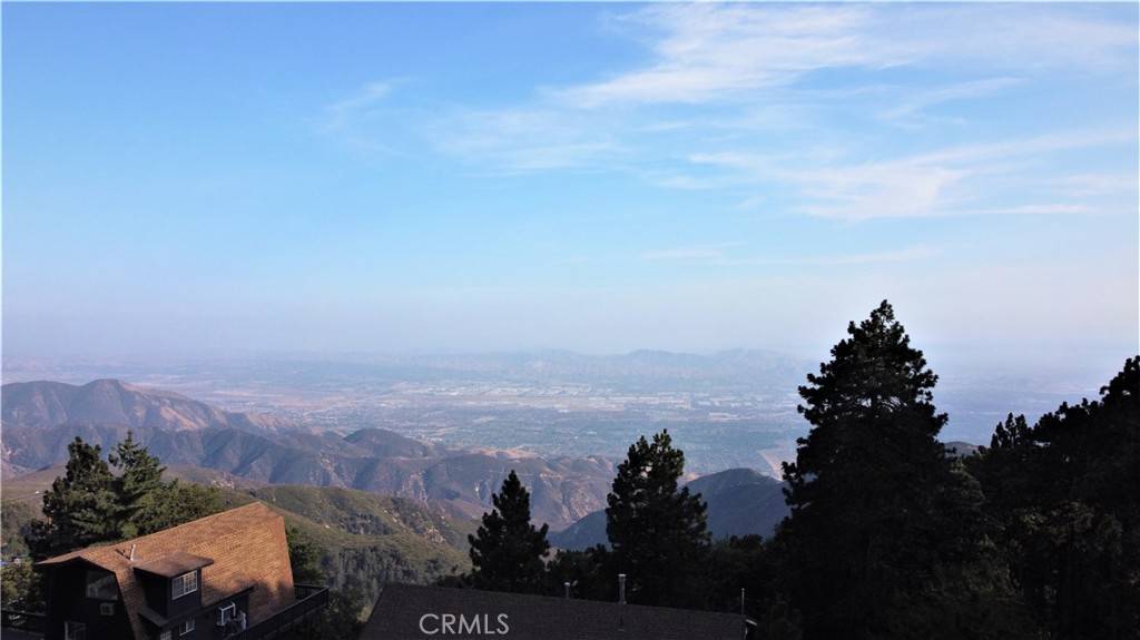 Crestline, CA 92325,25134 Grandview DR