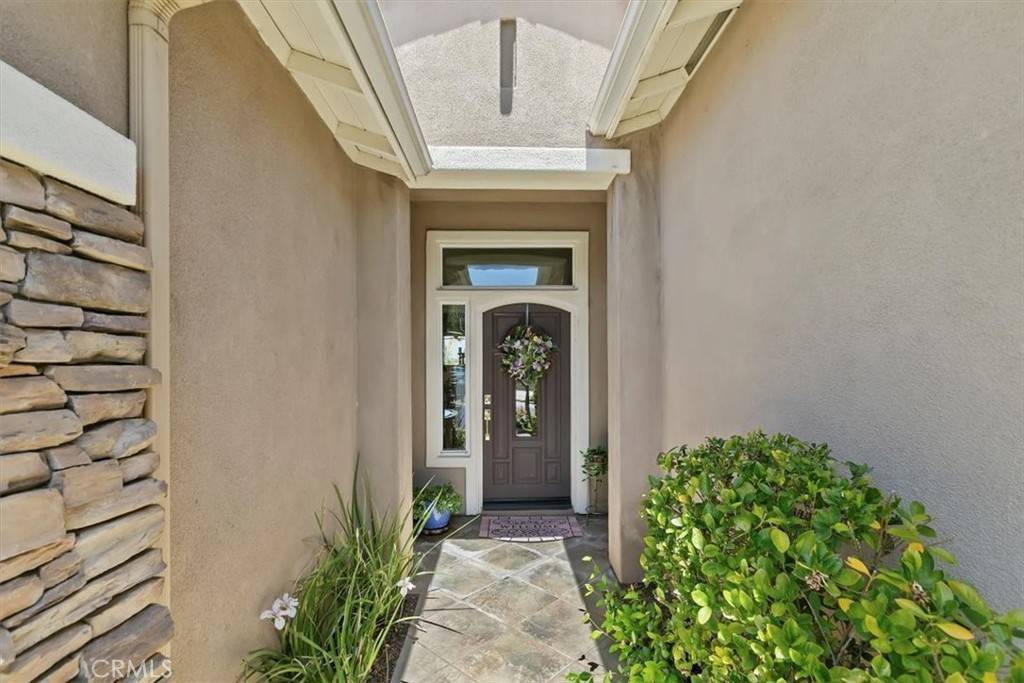 Corona, CA 92883,9262 Reserve DR