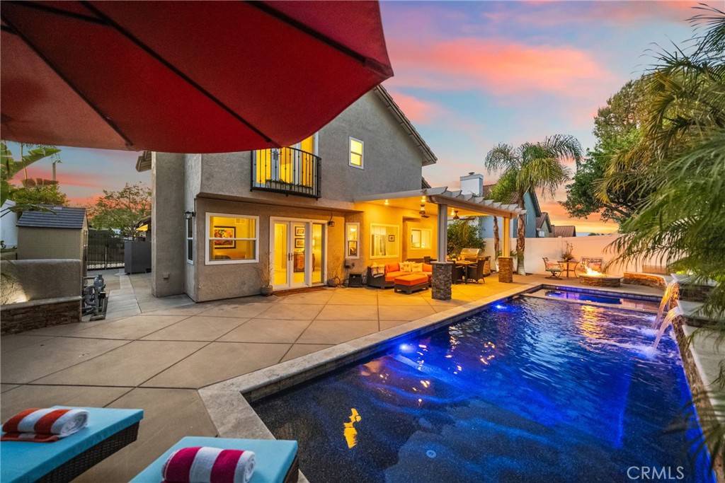 Corona, CA 92882,1043 Smoketree Drive