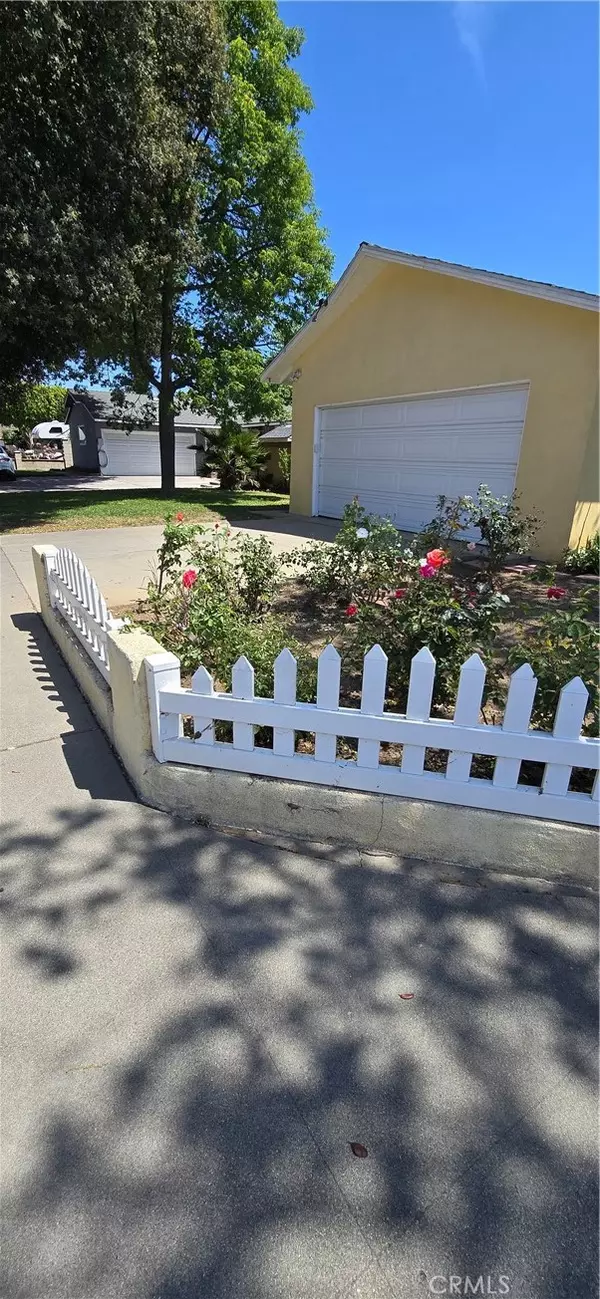 Santa Ana, CA 92706,1922 Meriday LN