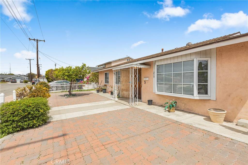 Anaheim, CA 92804,210 S Florette ST
