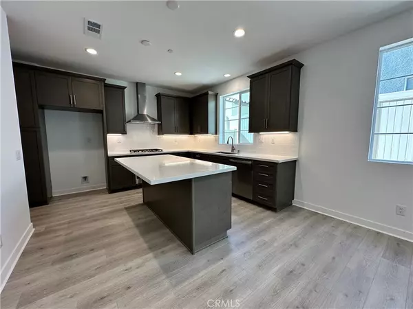 Santa Paula, CA 93060,1877 Coffeeberry RD