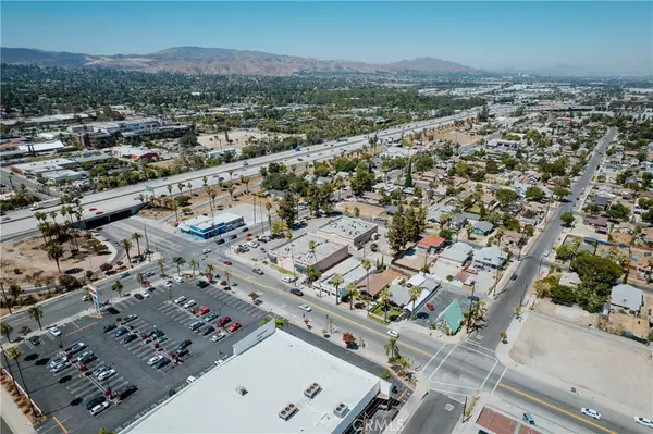 Redlands, CA 92374,819 821 Orange ST