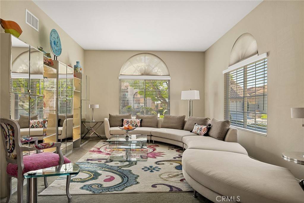 1521 Fairway Oaks AVE, Banning, CA 92220