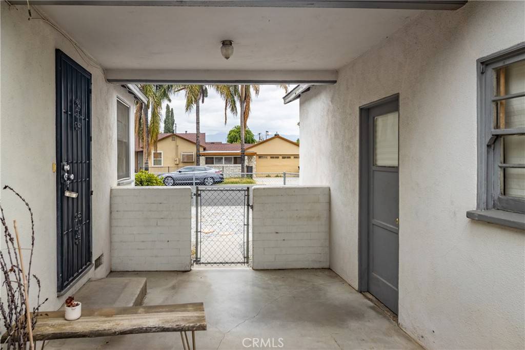 Redlands, CA 92373,10609 Mountain View AVE