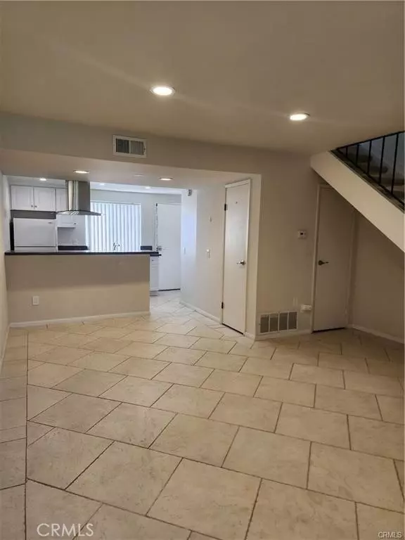 Palm Springs, CA 92262,2286 N Indian Canyon DR #F