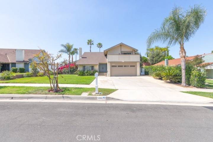 1452 Granada, Corona, CA 92878-3632