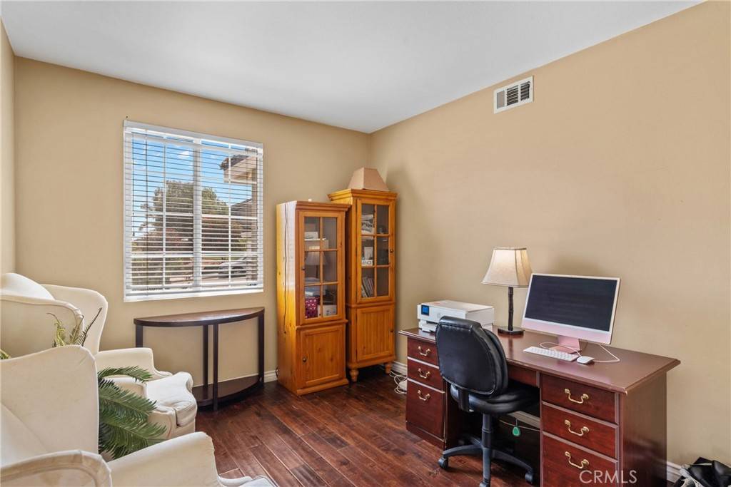 Riverside, CA 92508,8309 Clover Creek RD
