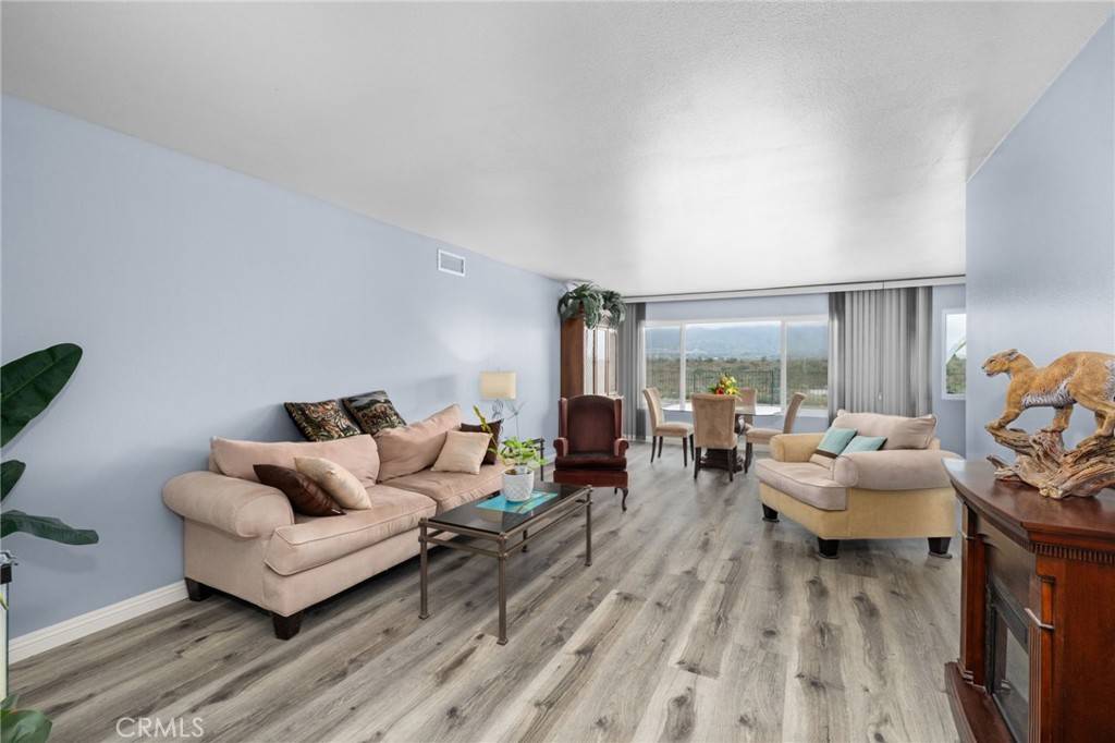 Corona, CA 92878,1530 Greenbriar AVE