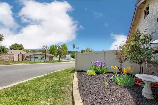 Calimesa, CA 92320,1225 2nd PL