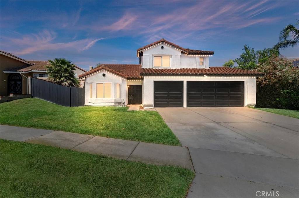 1990 Jenna CIR, Corona, CA 92881