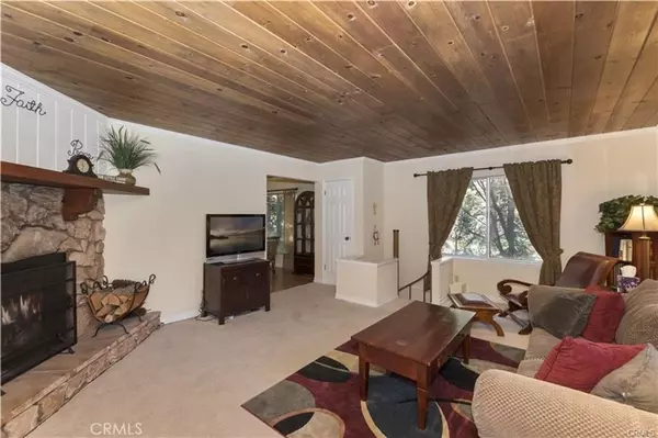 Lake Arrowhead, CA 92352,27875 Rainbow DR