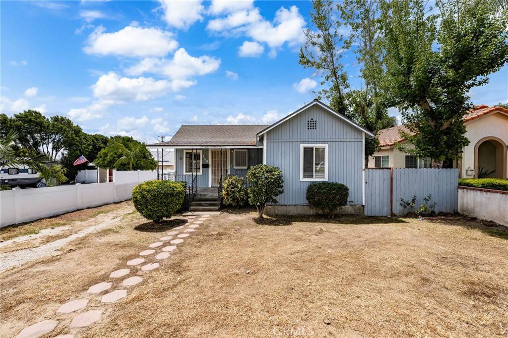 368 West ST, Upland, CA 91786