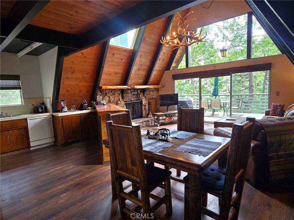 Lake Arrowhead, CA 92317,27403 Cottonwood LN