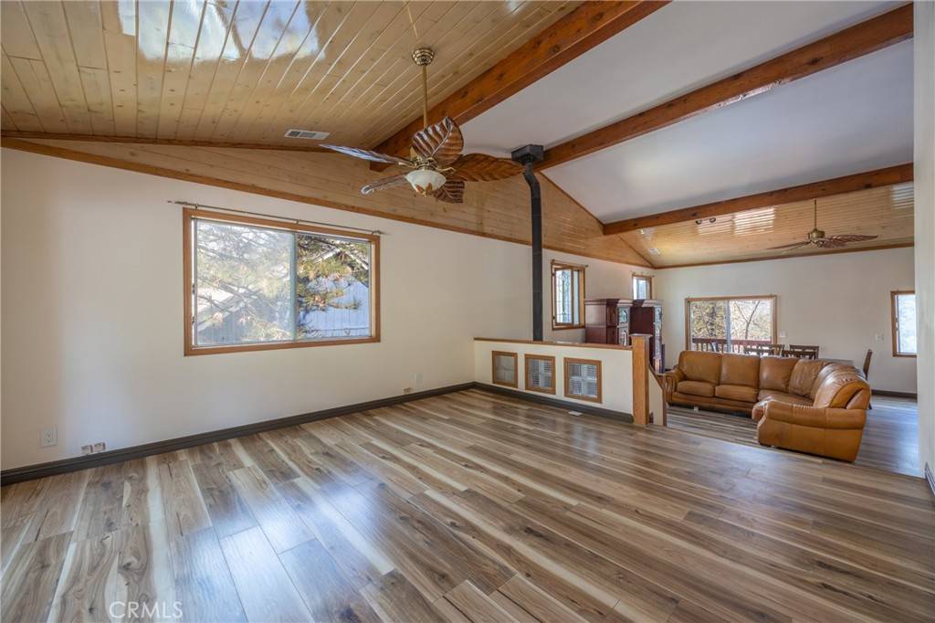 Crestline, CA 92325,23785 Zurich DR