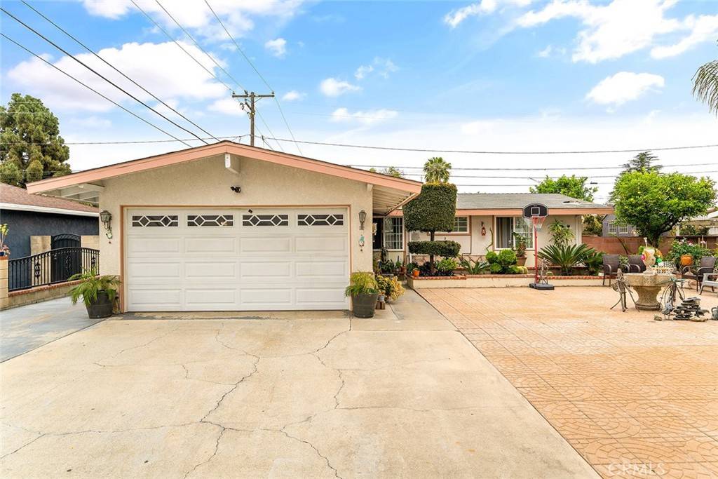 1700 W Elm AVE, Fullerton, CA 92833