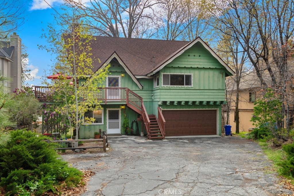 1050 Golden Rule LN, Lake Arrowhead, CA 92352
