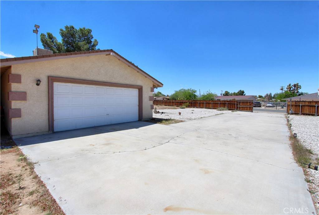 Apple Valley, CA 92308,12981 Ojai RD