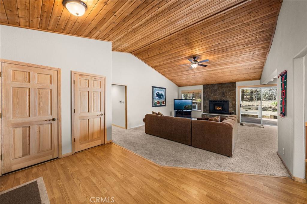 Big Bear Lake, CA 92315,42589 Donez WAY