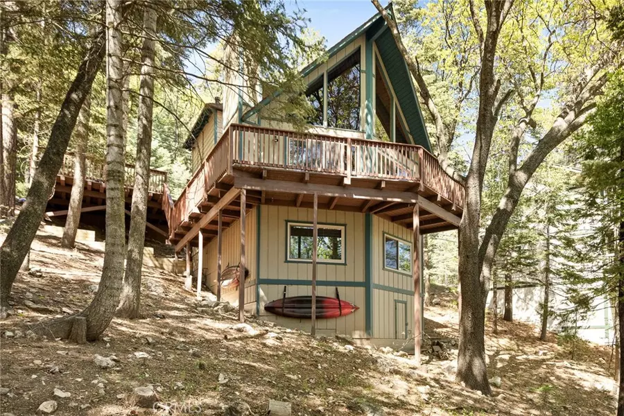 26627 Thunderbird DR, Lake Arrowhead, CA 92352