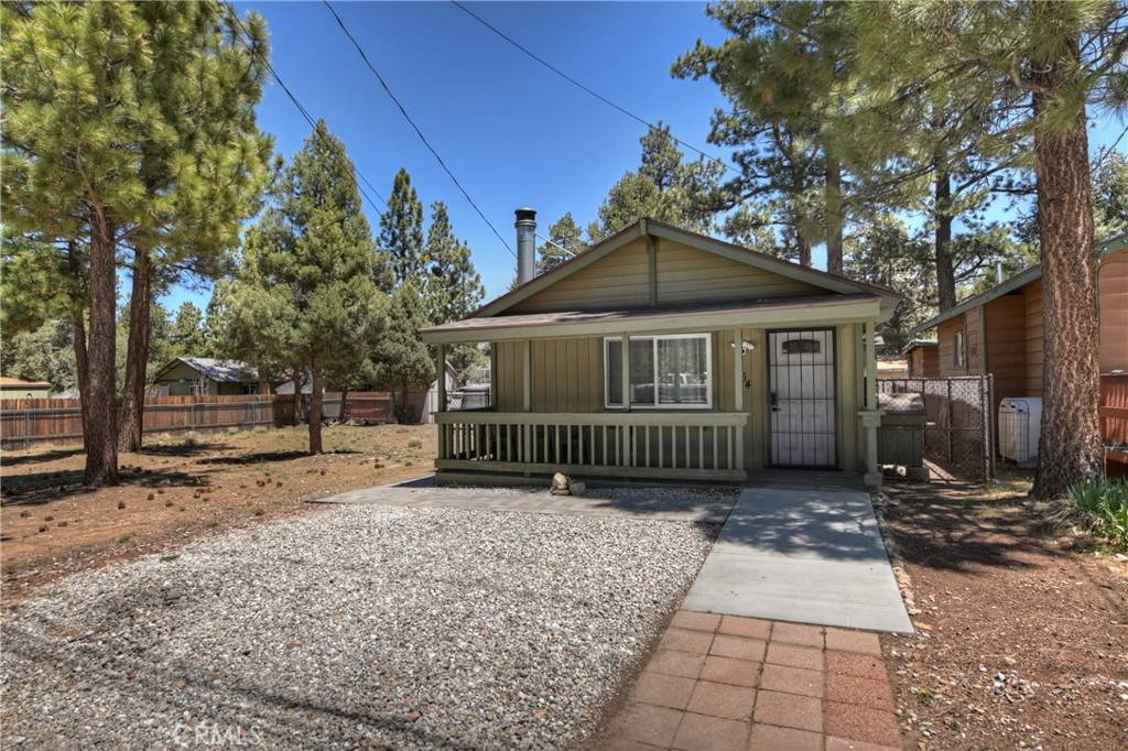 Big Bear City, CA 92314,964 Pine LN