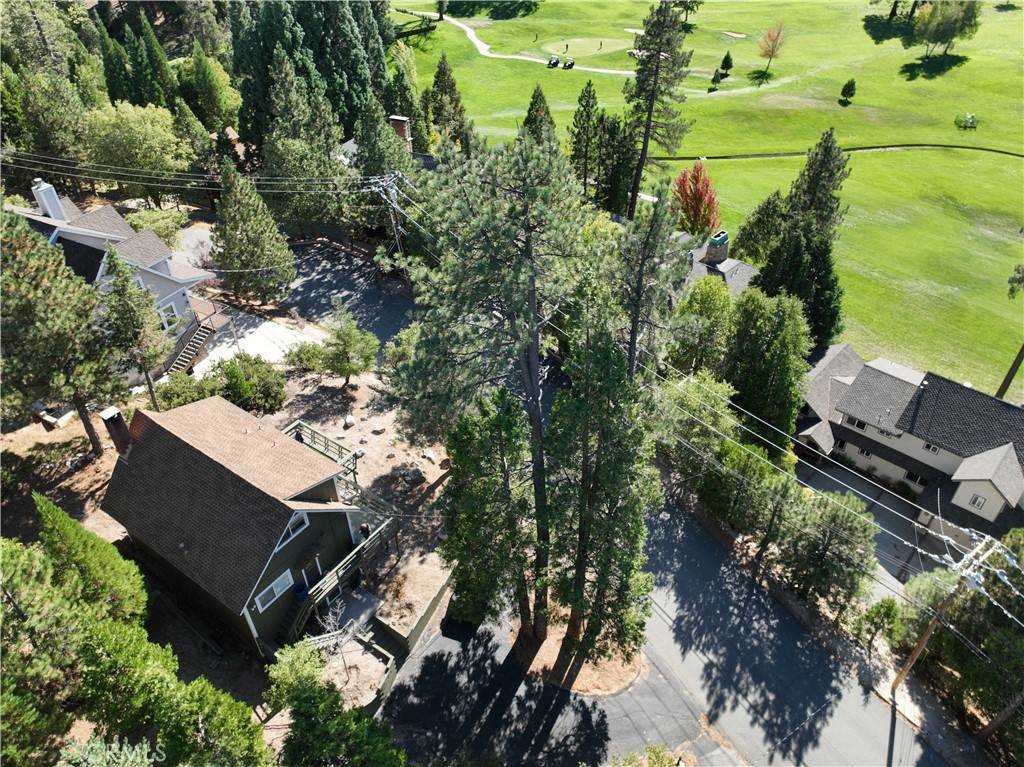 Lake Arrowhead, CA 92352,383 Golf Course RD