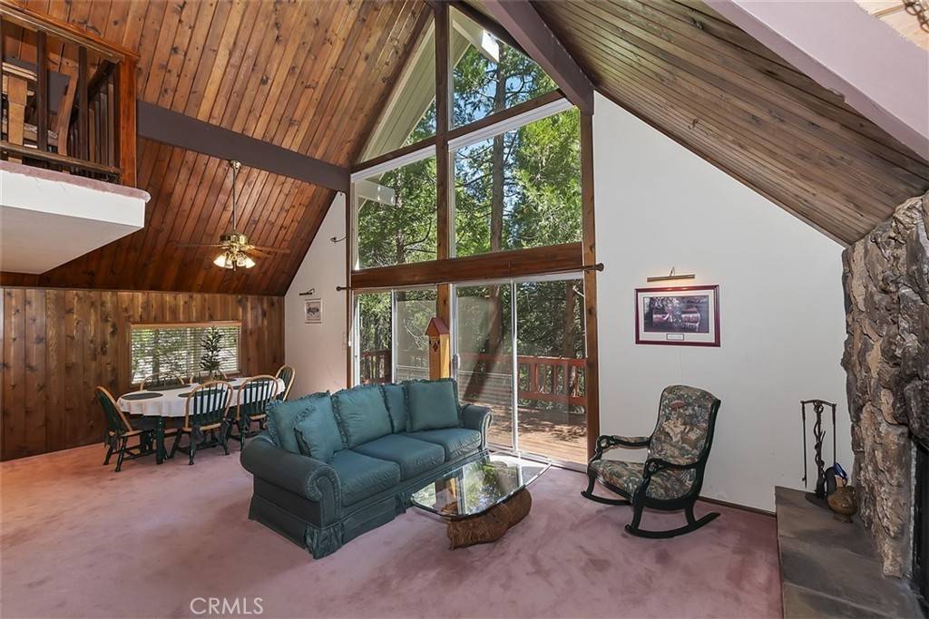 Lake Arrowhead, CA 92352,781 Nadelhorn DR