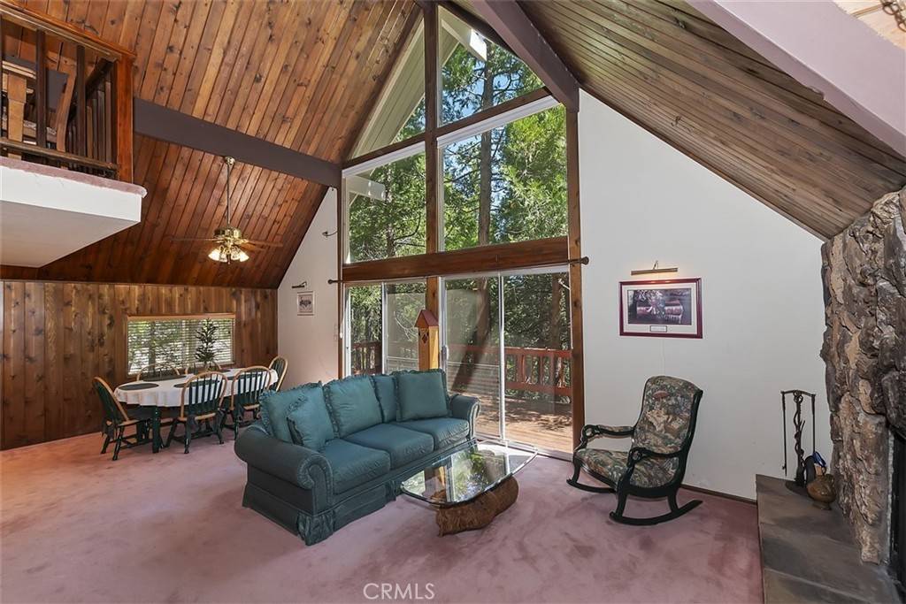 Lake Arrowhead, CA 92352,781 Nadelhorn DR