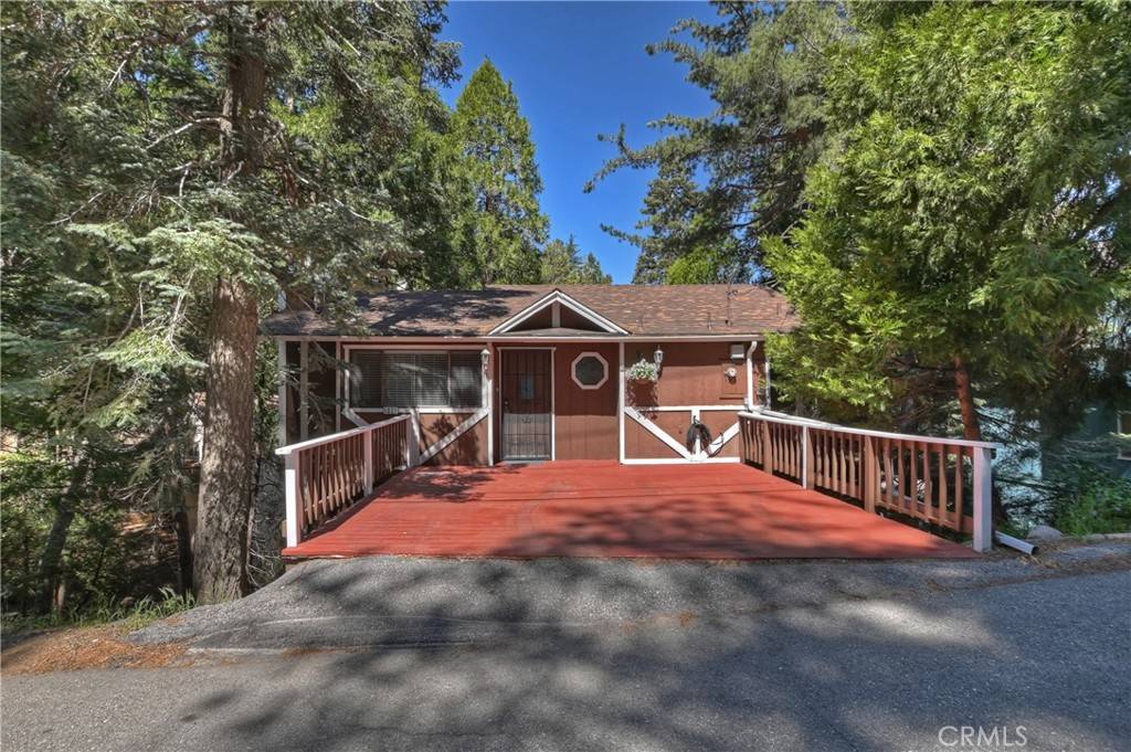 Crestline, CA 92325,1027 Nesthorn DR