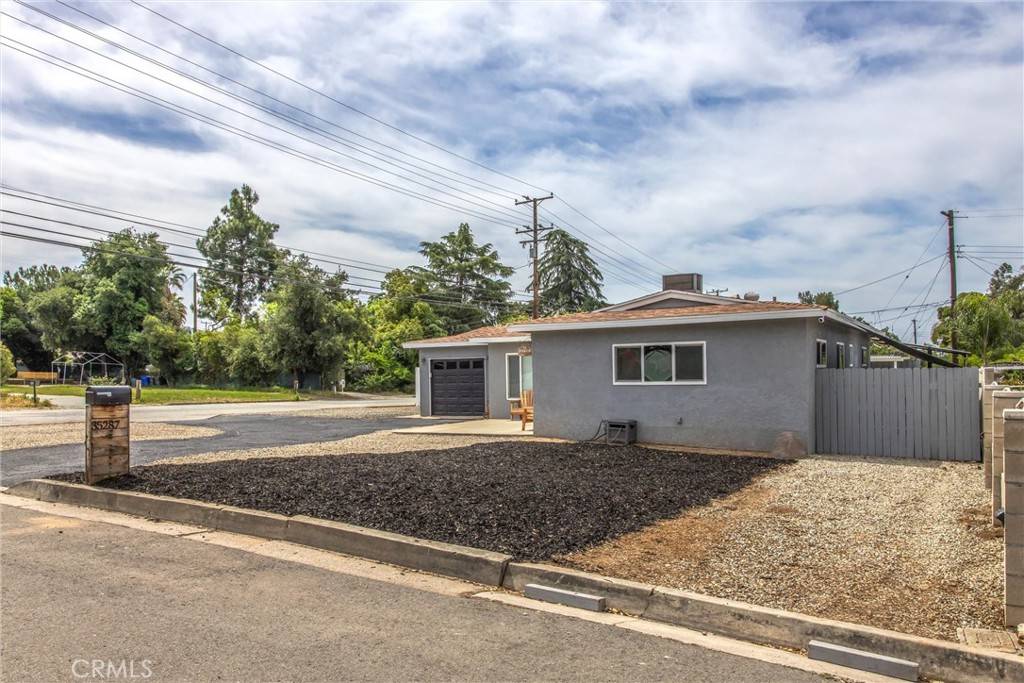 Yucaipa, CA 92399,35287 Vineyard ST