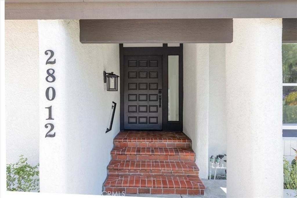 Mission Viejo, CA 92692,28012 Amargon