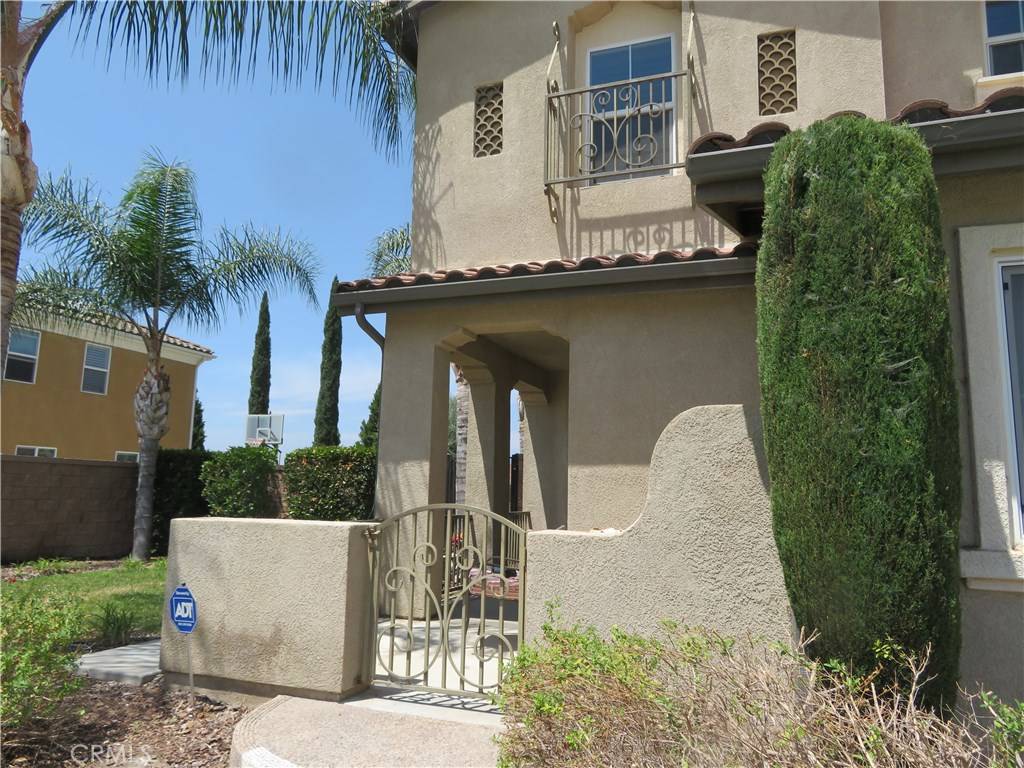 Eastvale, CA 92880,7483 Standing Rock RD